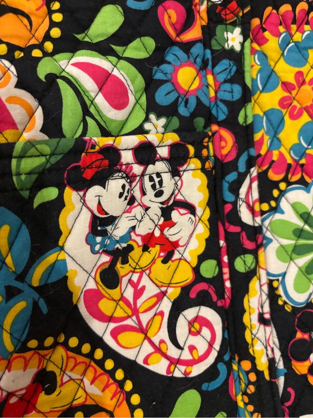 Disney Parks Mickey & Minnie Vera Bradley Original Large Quilted Tote Bag - Picture 5 of 16